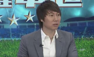 第10分钟，巴斯克斯向前做球，贝林厄姆禁区内挑球过人后低射被门将挡出底线。